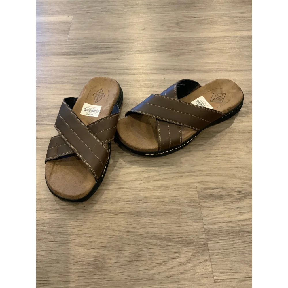 Mens St. John's Bay Sandals Slip-On Size 9 Brown Vacation Boho Scandinavian Euro